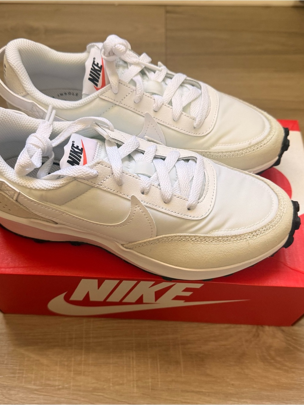 Nike Waffle Debut Women’s Running Sneakers Size 6.5 White Black Orange NIB